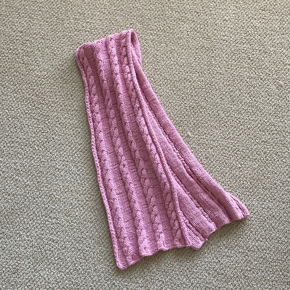 Handmade Knit Scarf Pink Rope Pattern EUC 52.5” x 9.5”